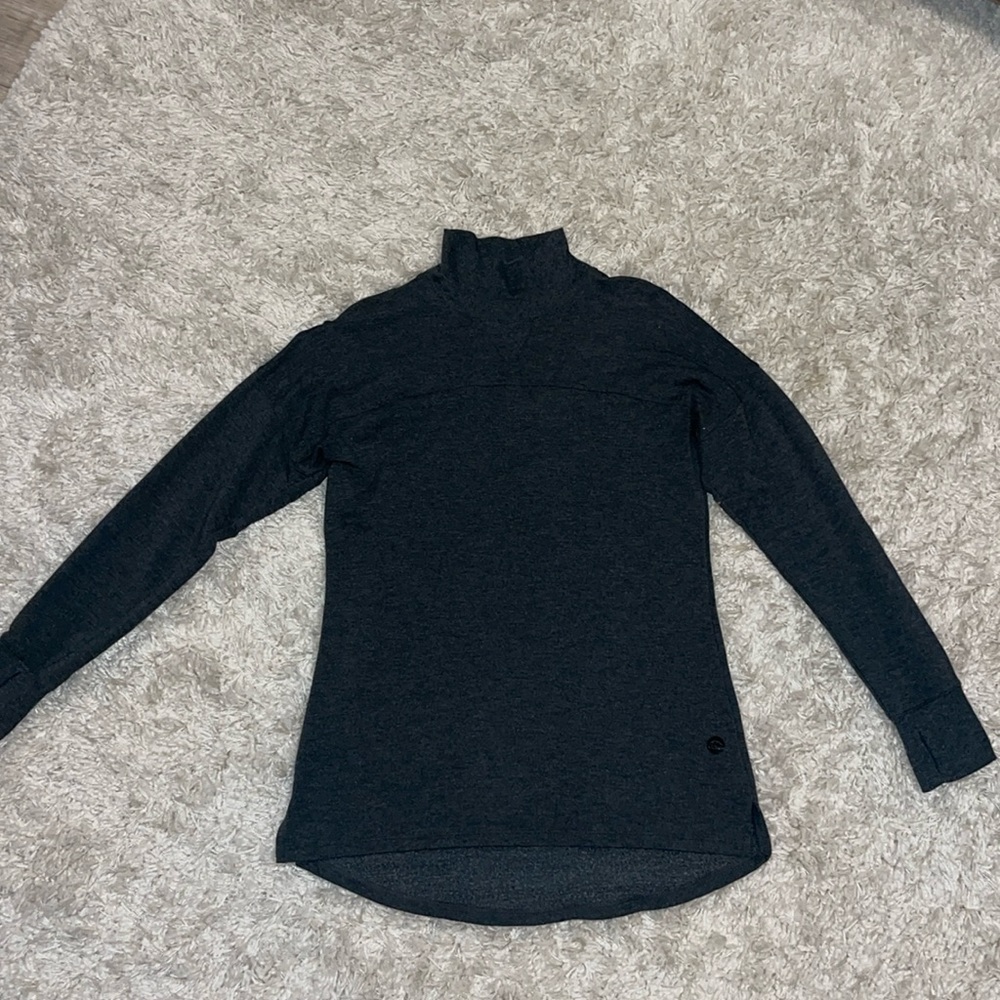 L.L. Bean XS Soft flex mock neck pullover